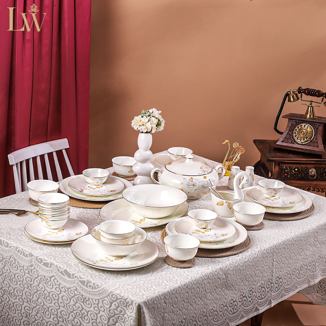 Bluah d'Or 44 Piece Dinner Set