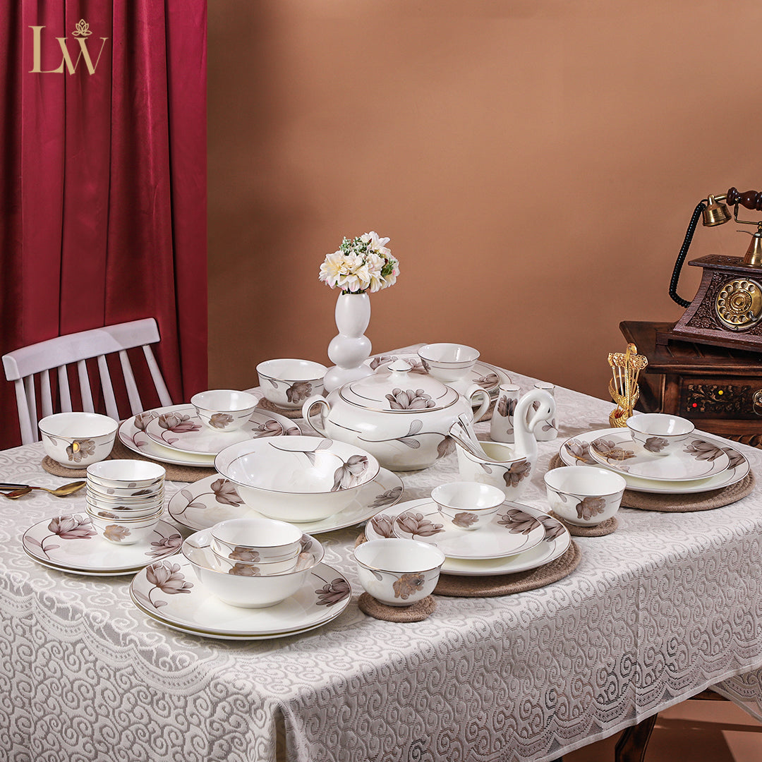 Pétale d'Or 44 Piece Dinner Set
